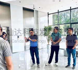 学习参观成都武侯区双华数字大健康产业园